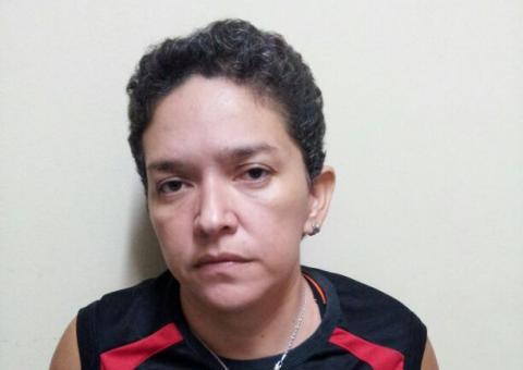 Polícia prende dupla suspeita de desvio de mercadorias